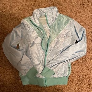 Vintage women Nike windbreaker. Teal and white color.
